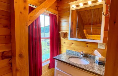 Spacious Salmon River Waterfront Lodge for 6 - Foto 24