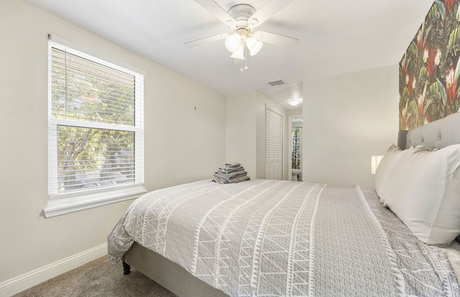 Charming Home in Heart of Downtown Pet Friendly! - Foto 13