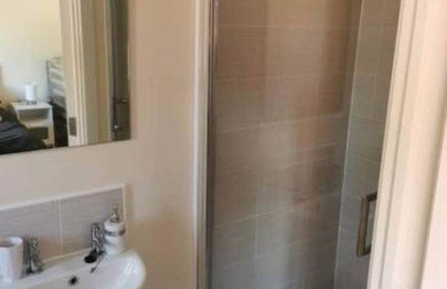 Entire 3 Bedroom House Manchester Free Parking - Foto 11