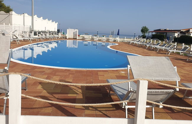 Villaggio Residence Emmesse Trilocal 3 Rooms - Foto 14