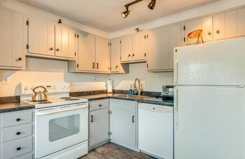 Northwood Tours Escape with Boat Dock Access! - Foto 7