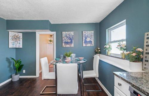 Alessi's Place-Double King Nxt to Midtown Eateries - Foto 16