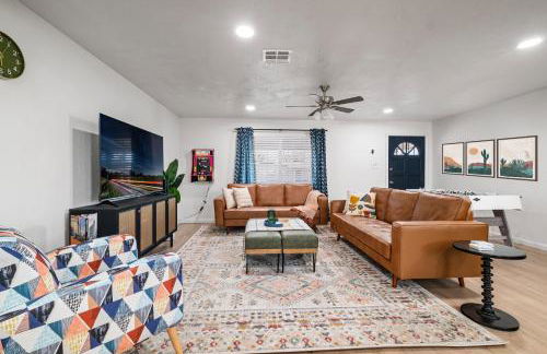 Gorgeous 4-bed home with Golf, Pool, & Hot Tub! - Photo 10