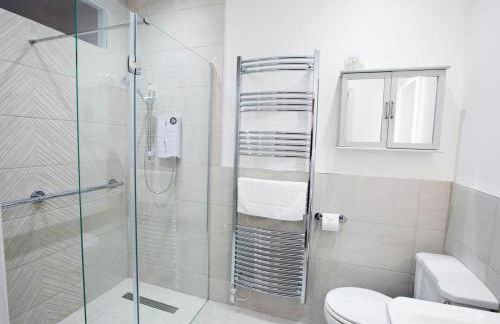 5 Bed in Worcester oc-75602 - Photo 15