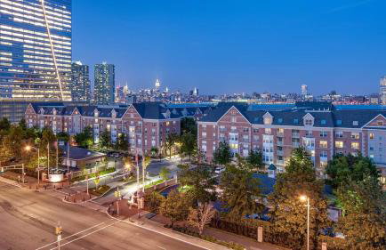 Newport 1 BR w Work Setup by Anyplace - 11747 - Foto 39