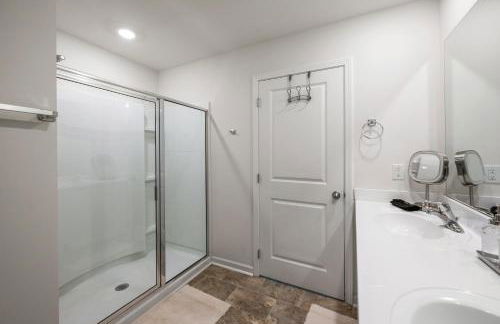 Spacious Farragut 5BR Family & Group Getaway near UT - Foto 32