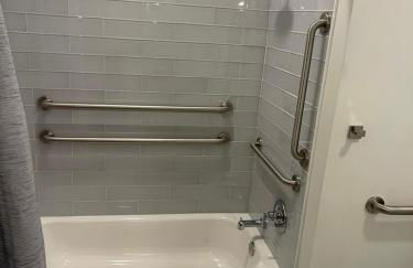 Lou-City Penthouse Suite! Savor Life with Hollyhock - Photo 28