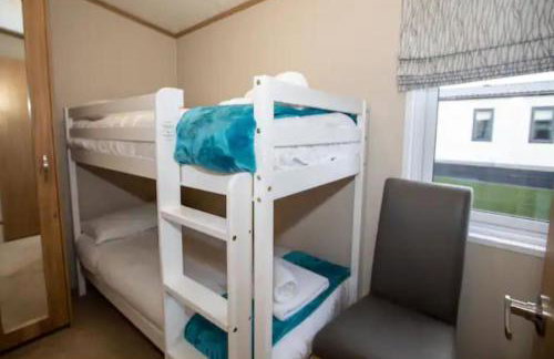 3-Bed Lodge Sleeps 6 -Hot tub -Resort Access - Foto 6