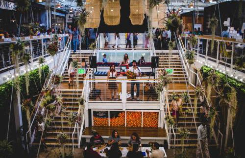 NEW Lux 5BR Villa Near Disney, Knotts, LA, OC with Hot Tub & Games - Photo 8