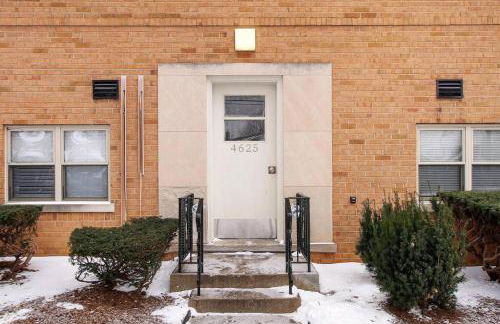 Fascinating 1BR Apartment close to Leisure Center - Davis GDN - Foto 18