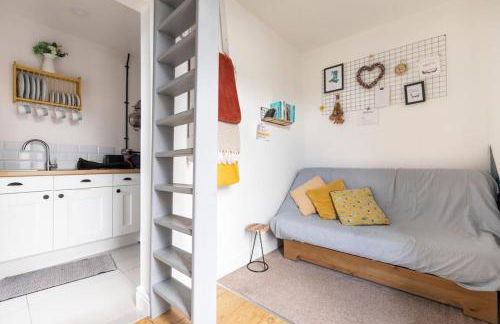 Bethel Nook, a cosy stay in the Welsh Valleys - Photo 1