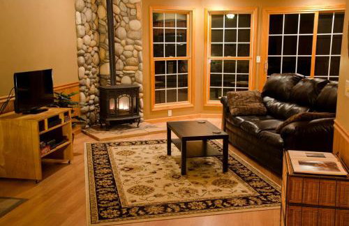 Outstanding Cabin with Hot-tub in Carbondale, Illinois - Foto 2