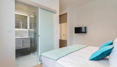 3 bedrooms 3 bath Bivouac 2 min Palais - Foto 4, wardrobe