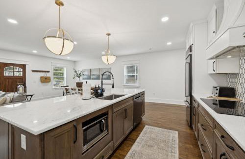 Nash Urban Oasis with Rooftop and Modern Amenities - Foto 18