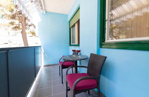 Sunny & Spacious, 2 BR apartment with free parking - Photo 14