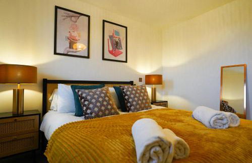 Starlight Lodge - 4 bedroom Barn with Hot Tub! - Foto 52