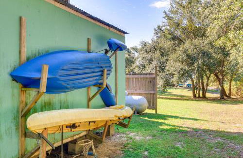 Waterfront Gulf Coast Home with Outdoor Oasis! - Foto 29