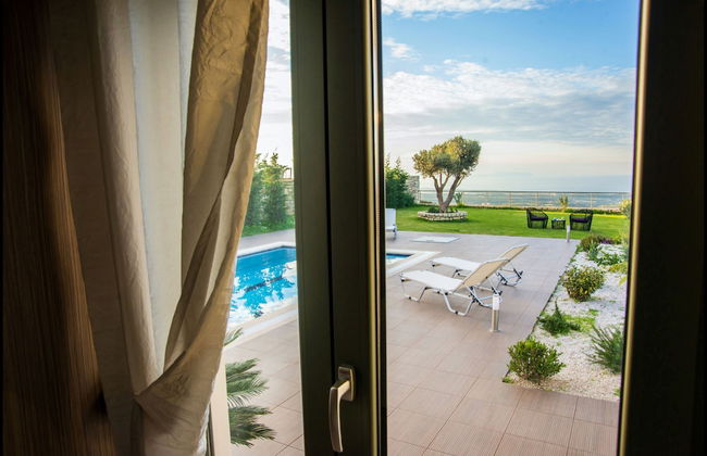 "villa Horizon - Elegance & Privacy With Scenic Views - Extended Pool" - Foto 10