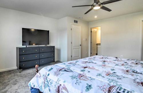 5 Mi to Beach and Pool Access Bishops Landing Home - Foto 16