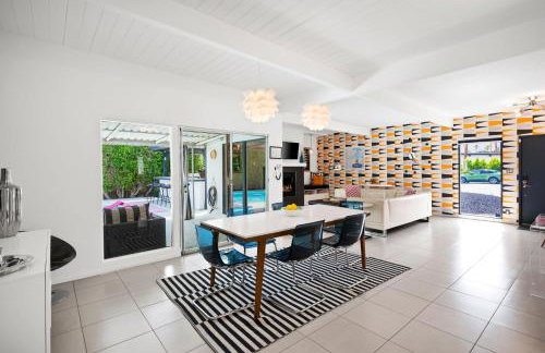 The Pink Lights Private Pool Club by Navigate Stays - Foto 9