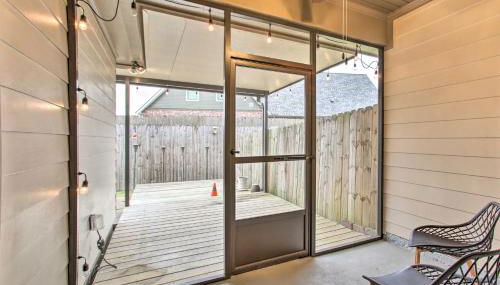 Dreamy Prairieville Townhome with Deck and Yard! - Foto 2