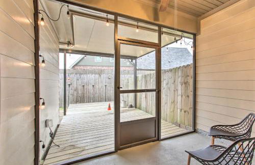 Dreamy Prairieville Townhome with Deck and Yard! - Foto 2