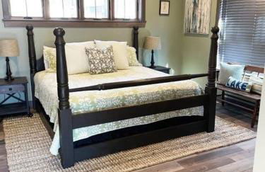 Downeast Sunset Luxury Lakehouse - Photo 14