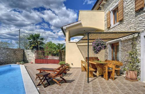 Villa in Svetvincenat with Pool & Beach - Foto 4