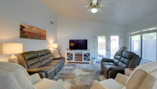 3 Mi to Surprise Stadium! Retreat with Putting Green - Foto 3