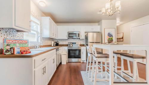 3Bedroom 2Bathroom close to historic downtown fast wifi - Foto 1