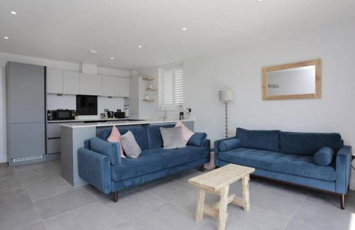 MERAKI 4 by BOURNECOAST - A Modern Apartment with a Patio and Parking - Sea Glimpses - FM8413 - Foto 13
