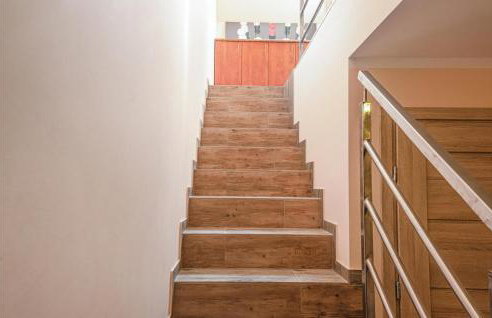 2 Bedroom Amazing Home In Ploskinia - Foto 16