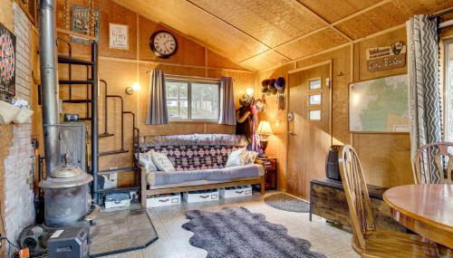 Hike, Fish and Ski! Waterfront Tygh Valley Cabin - Foto 4