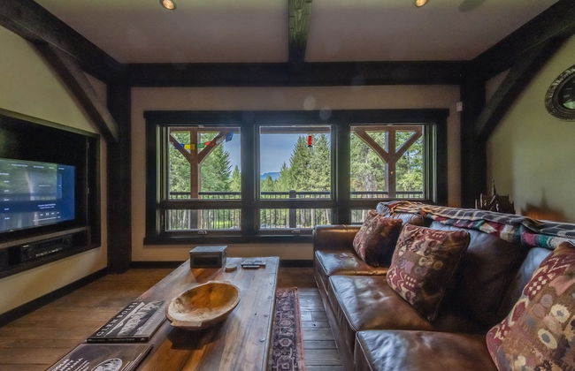 Chateau Fortine Retreat for 6! - Photo 20