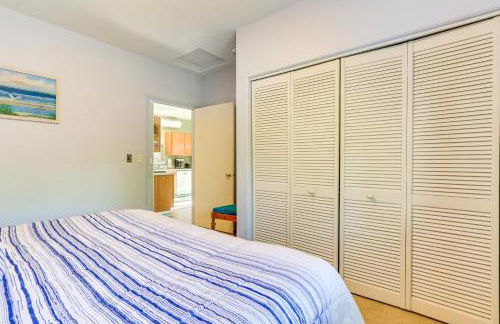 Harrison Home with Grill and Lake Views Walk to Town! - Foto 10