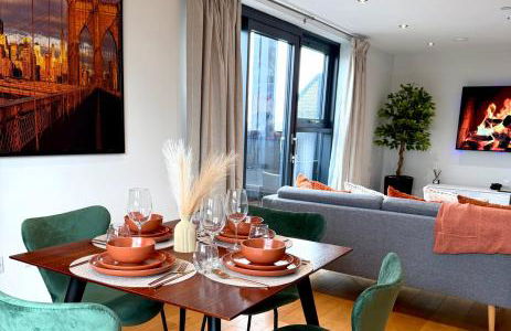 Luxe Duplex Penthouse Stay in Leeds Centre - Free Parking - Foto 22