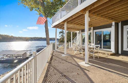 Grand Getaway with Private Dock near Coconuts - Foto 25