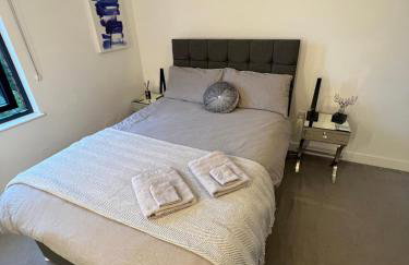 Perfect-City Centre-Apartment - Photo 9