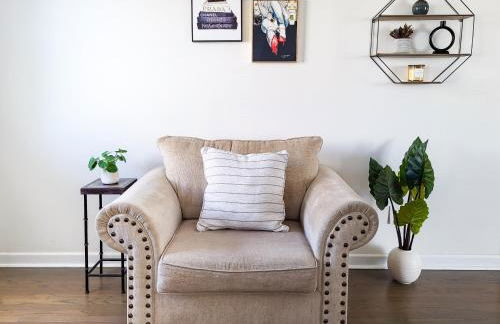 Spacious 2-BR 1-Bath King suite! - Foto 10