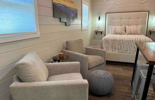 Blissful Nook Tiny Home, Cozy Retreat, Hot Tub, Close to Town, Deep Creek, & Entrance to National Park - Foto 8