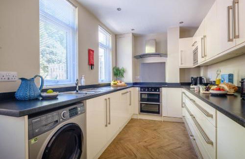 The Bolt Hole - Photo 13