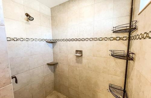 Spacious Family Getaway 20min to downtown sights - Foto 19