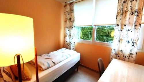 RIVER VIEW NEAR FRANKFURT - 3 ROOMS-4 BEDS & 1 SOFA BED -AIR CONDITION- Private PARKING - Foto 4