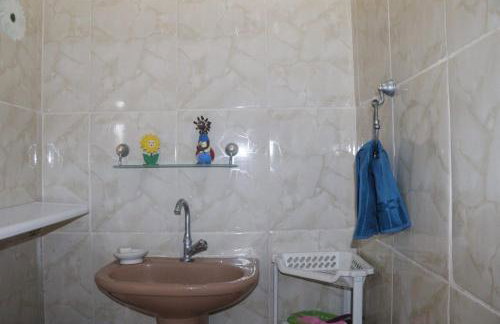 Casa com piscina churrasqueira em caminhos de búzios Cabofrio - Foto 3