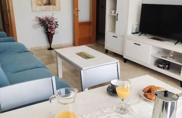 Apartamento renovado en el centro de Benalmádena - Photo 2