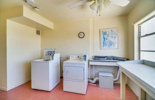 Steps to Ocean Satellite Beach Condo with Balcony - Foto 27