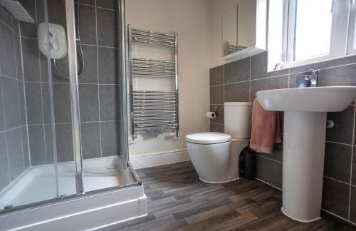 Boyton House Sleeps 14 Long Stays Parking Wi-Fi - Foto 35