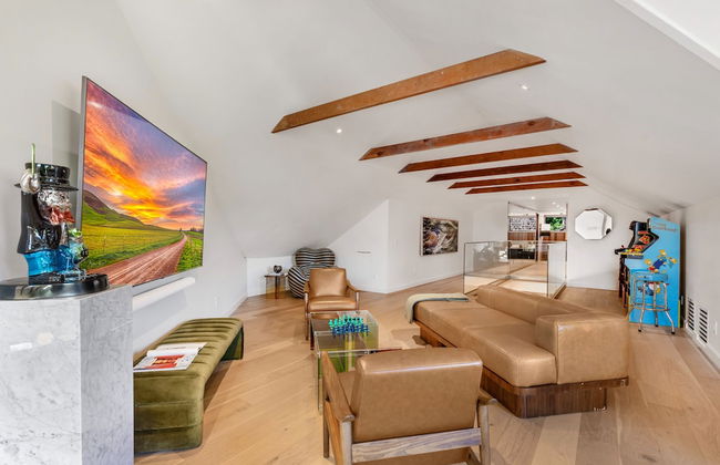 Beverly Tree House - Photo 10