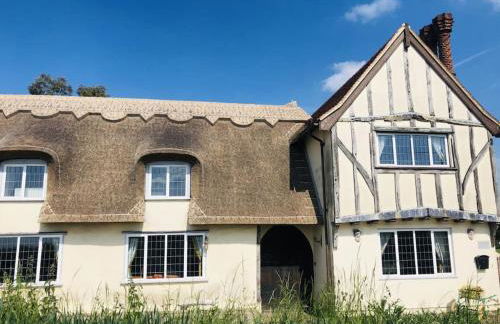 Beautiful thatched Dynes Cottage Finchingfield sleeps 10 - Foto 17