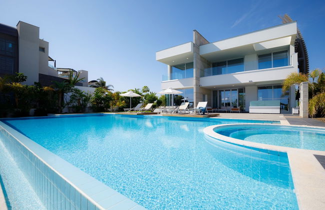 Tranquility Beachfront Villa - Foto 46